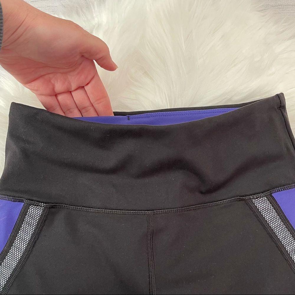 Victoria’s Secret Sport Knockout Capri Leggings Size XS - Picture 7 of 16